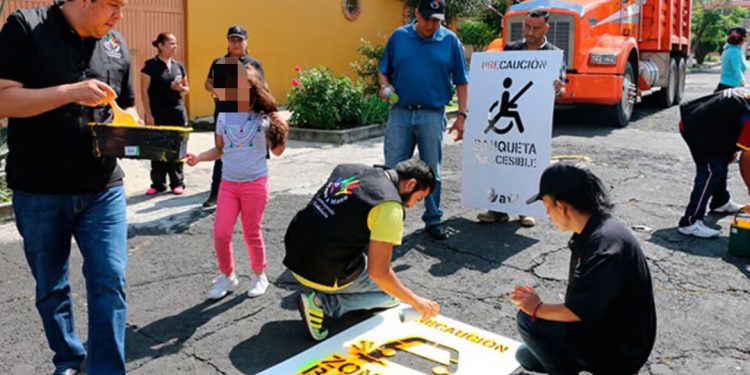 Juan Carlos Barragán lanza Échale una Mano al Bachetón