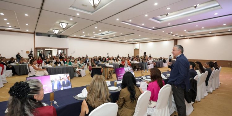 Gobierno estatal, sin constructores consentidos o con privilegios: Navarro García