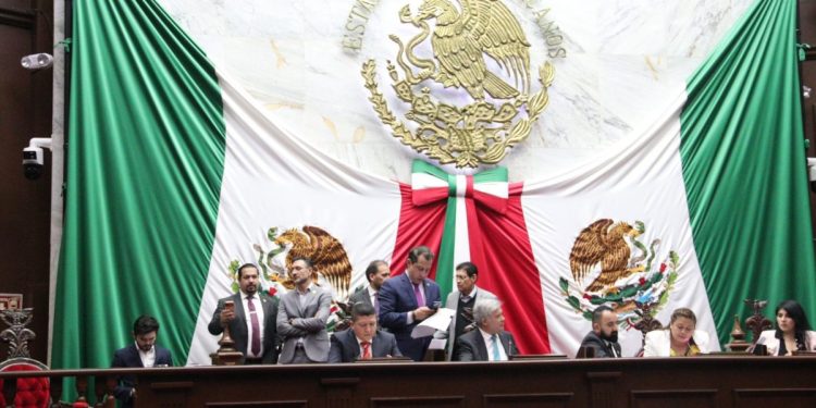 Aprueba 76 Legislatura integración de comisiones y comités del Congreso del Estado