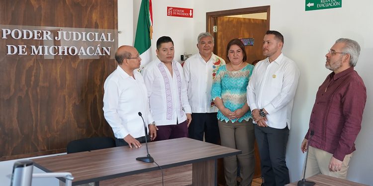 Continúa el Poder Judicial de Michoacán mejorando espacios, condiciones de trabajo y su servicio a la ciudadanía