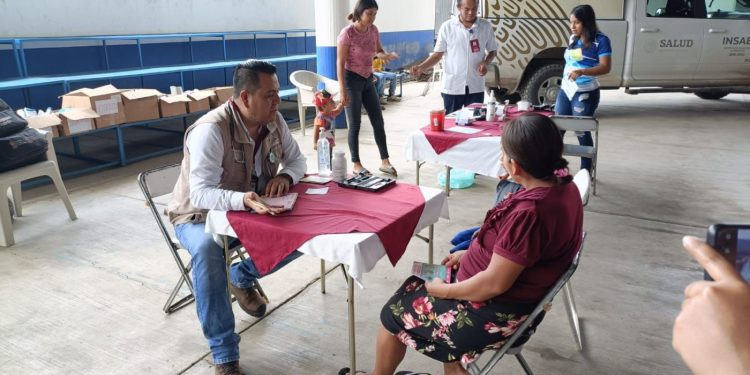 Gobierno de Michoacán acerca servicios de salud y bienestar a El Coire y Faro de Bucerías