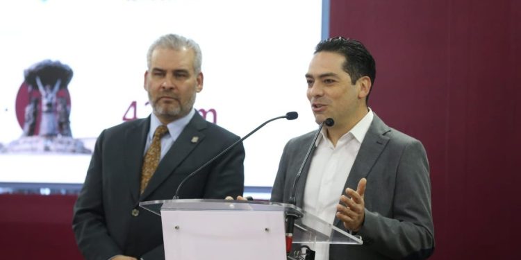 Puente de Villas del Pedregal con 67 % de avance: Bedolla