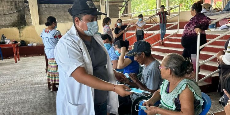 SSM mantiene brigadas de salud en zonas afectadas por John