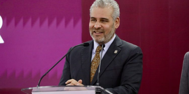 Gobernador en territorio; Bedolla dará audiencias públicas en todos los municipios