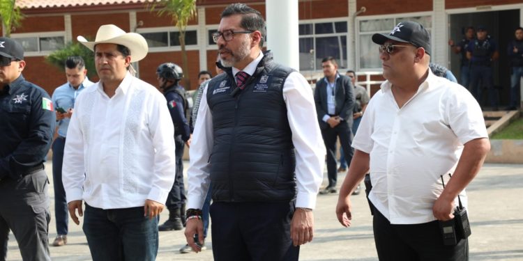 SSP y Policía de Uruapan arrancan operativo de seguridad por aire y tierra