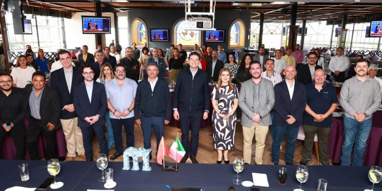 Encabeza Alfonso Martínez instalación y reunión de trabajo del comité de seguimiento de misión comercial en China