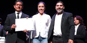 Rinden tributo a Juan Gabriel en el marco de la ex fería Apatzingán 2024