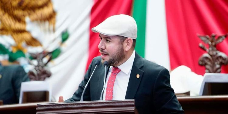 Aprueban por unanimidad propuesta de acuerdo de Reyes Galindo para habilitar el Congreso como centro de acopio