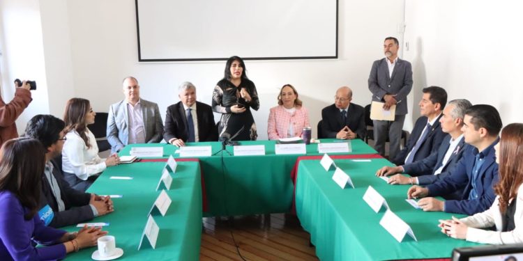 Garantizar el pleno desarrollo de menores y adolescentes de Michoacán, compromiso de la 76 Legislatura