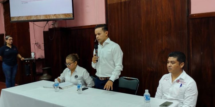 Capacitan a funcionarios públicos sobre trata de personas, secuestro virtual y Ley Olimpia