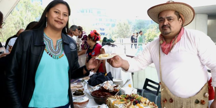 Celeste Ascencio recibe a cocineras y cocineros de 14 estados