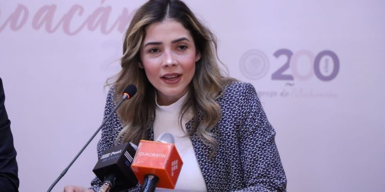 En la pluralidad y diversidad ideológica se puede construir un mejor futuro para las mujeres: Brissa Arroyo