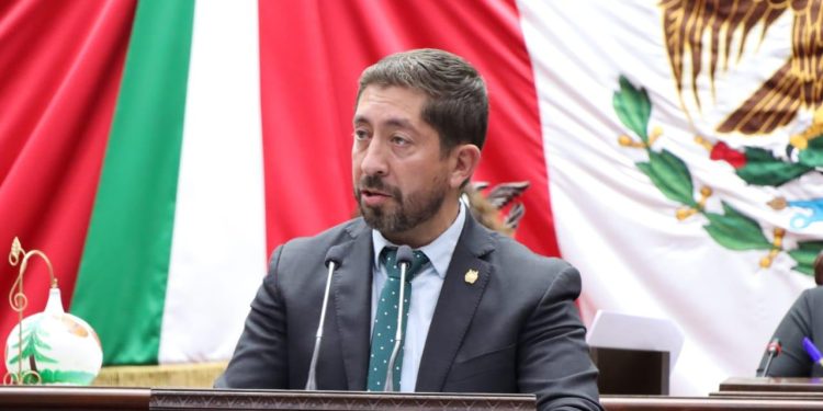 Va Congreso del Estado por campañas de concientización sobre la prevención del cáncer de próstata.