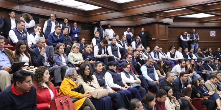 Autonomía plena y patrimonio propio a la UMSNH: 76 Legislatura