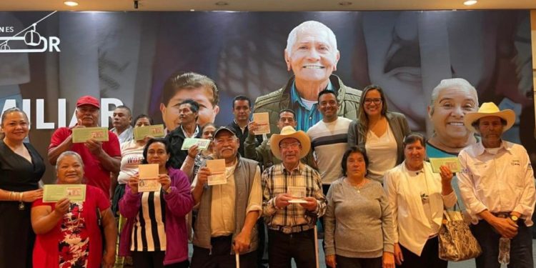 La Presidenta Municipal, Alma Mireya González, comprometida con la reunificación familiar