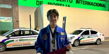 Michoacano gana primer lugar en programa aéreo y espacial de la NASA