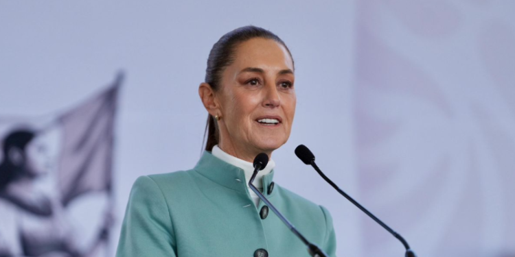 La Presidenta de México, Claudia Sheinbaum Pardo, firmó el Acuerdo Nacional por el Derecho Humano al Agua y la Sustentabilidad