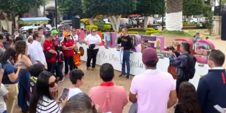 Morelos celebra la Rodada de Mini Owners con una fiesta familiar, encabezada por Julio César Conejo