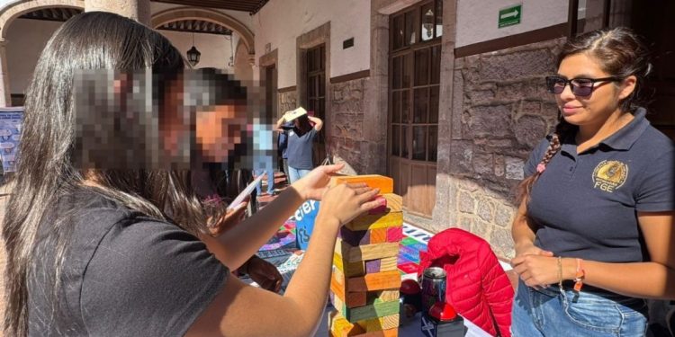 Lleva Fiscalía General actividades preventivas de la violencia a estudiantes de preparatoria en Morelia