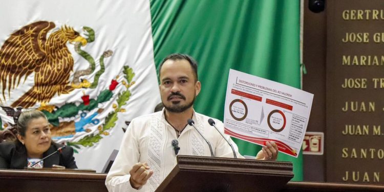 Con apoyo de mayoría plural en el Congreso, Hugo Rangel impulsa reforma para garantizar competitividad y preservación del mezcal michoacano