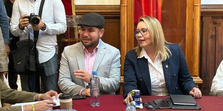 PT a favor de un parlamento abierto en la reforma de la Universidad Michoacana: Dip. Reyes Galindo