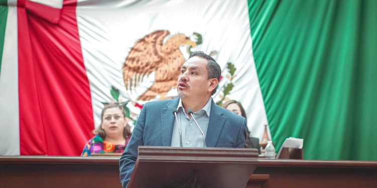 No hay tiempo que perder, el uso de las energías renovables debe ser la premisa: Víctor Manríquez