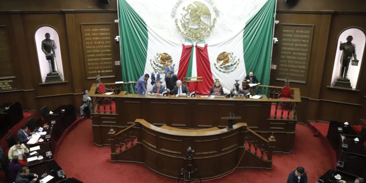 Avala Congreso de Michoacán Minuta de reforma constitucional en materia de simplificación orgánica