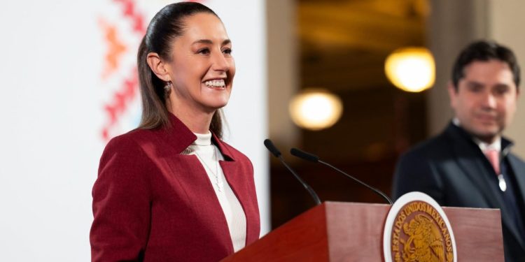 PRESIDENTA CLAUDIA SHEINBAUM RESALTA QUE, GRACIAS AL COMBATE A LA CORRUPCIÓN Y SIN AUMENTAR IMPUESTOS, INCREMENTARON EN 5% LOS INGRESOS TRIBUTARIOS