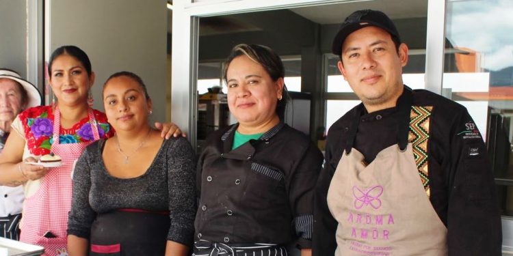 Capacitadas para el trabajo más de 3 mil 500 personas en Icatmi Villas del Pedregal