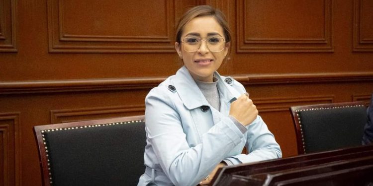 MC rechaza desaparición de organismos autónomos y advierte retroceso: Grecia Aguilar