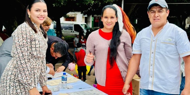 Regularizan estado civil de mil 200 michoacanas y michoacanos