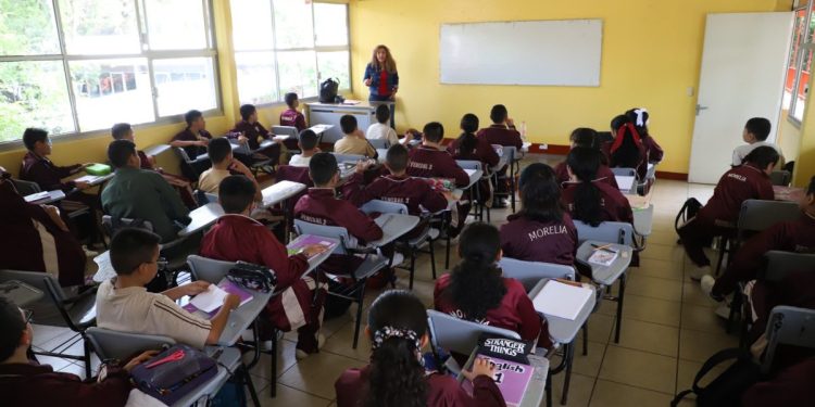 SEE fortalece secundarias con asignación de horas a nuevos docentes