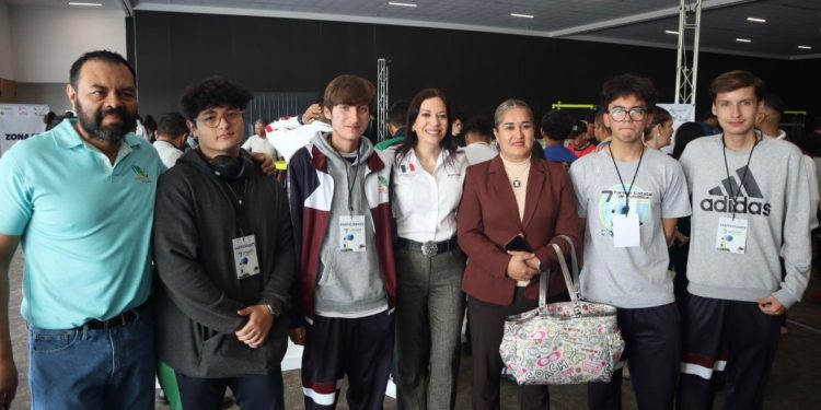 Michoacán, único estado en becar movilidad estudiantil en México: Iemsysem