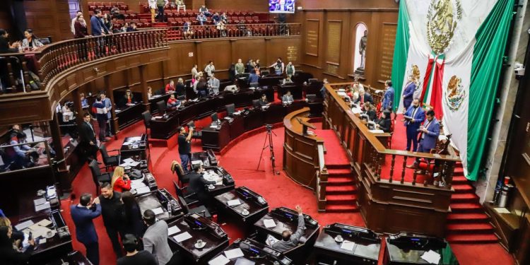 Aprueba 76 Legislatura 40 Leyes de Ingresos Municipales