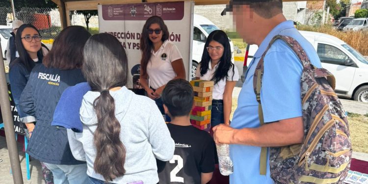 Lleva FGE actividades informativas de prevención de la violencia a habitantes de la colonia Emiliano Zapata, en Morelia
