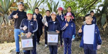 Con proyecto escolar maestro despierta conciencia ecológica en estudiantes