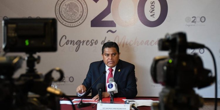 Al presentar su informe como diputado del PRI, Santiago Sánchez asevera que el Presupuesto de Egresos 2025 es insuficiente