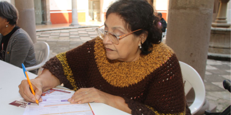 Más de 34 mil mujeres en Michoacán se suman a nueva pensión de Bienestar