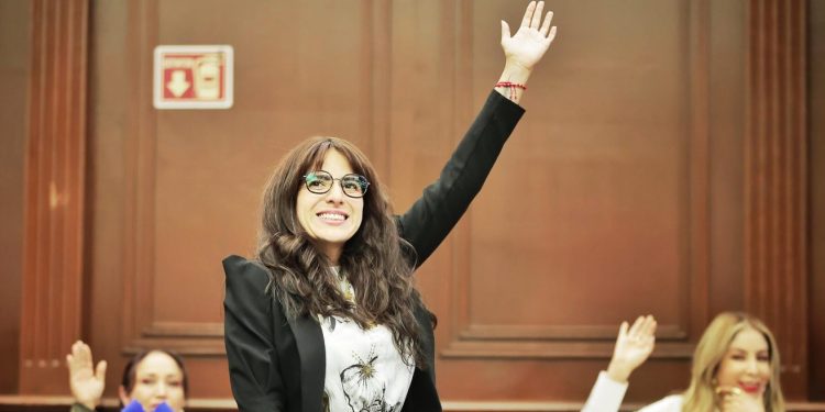 Giulianna Bugarini: Cada peso aprobado es una inversión que cambiará la vida de los morelianos