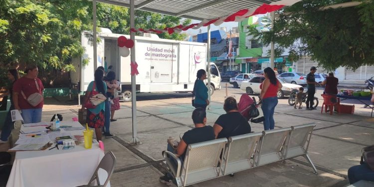 Inicia jornada de mastografías gratuitas para las mujeres mayores de 40 años en Apatzingán