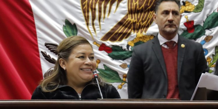 Propone Belinda Iturbide reforma para apoyar la autonomía económica de mujeres