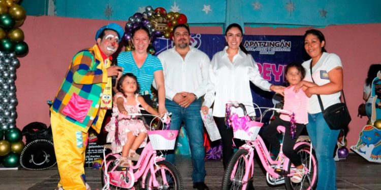 Llena de alegría el Festival de Día de Reyes en Apatzingán