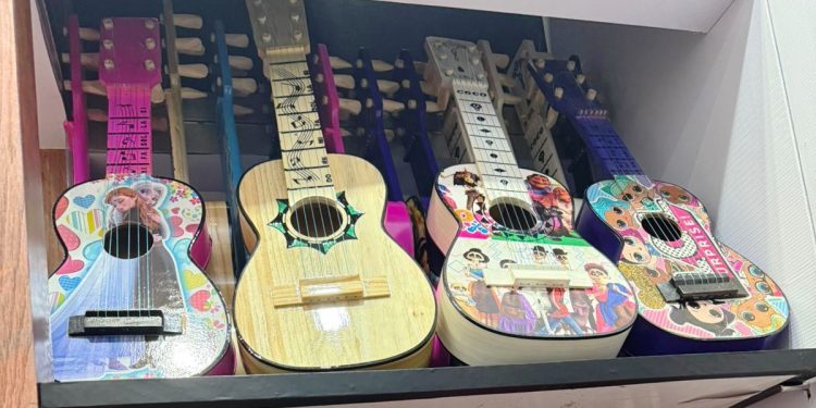 Artesanía michoacana, presente en la Feria Estatal de León 2025