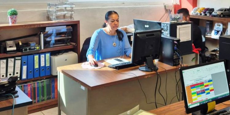 Cecytem fortalece habilidades digitales de trabajadores para optimizar tareas administrativas