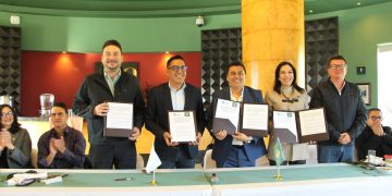 Estudiantes del Cecytem podrán cursar su educación dual en Grupo Tres Marías