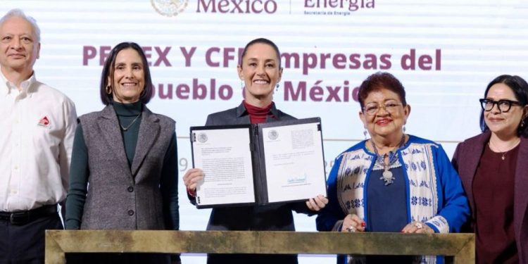 CFE Y PEMEX VUELVEN A SER DEL PUEBLO DE MÉXICO: PRESIDENTA CLAUDIA SHEINBAUM FIRMA LEYES SECUNDARIAS QUE REVIERTEN REFORMA ENERGÉTICA DE 2013