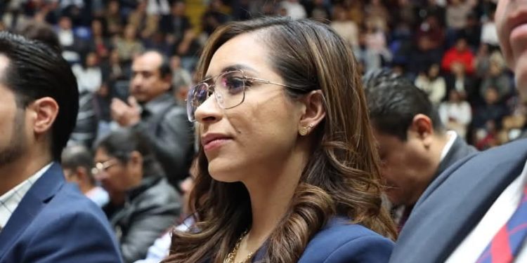Bancada naranja refrenda compromiso y respaldo a la Universidad Michoacana: Grecia Aguilar