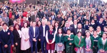 Más de mil 200 docentes y directivos se capacitan para el uso de chromebooks: SEE