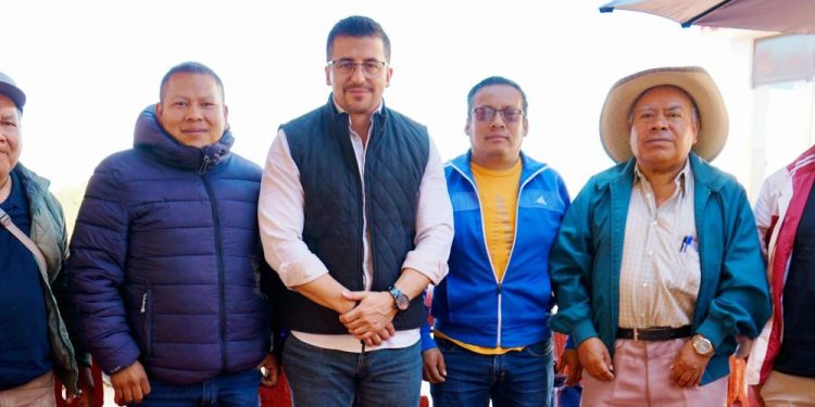 Toño Mendoza refuerza compromisos para la conservación del Lago de Pátzcuaro