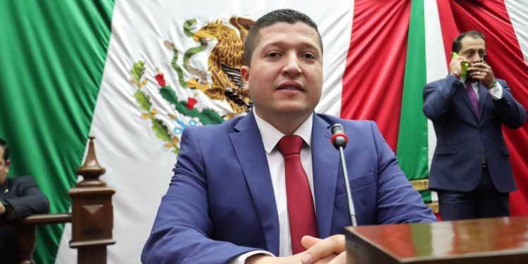 Reitera Vicente Gómez invitación al proceso de elección de jueces y magistrados del Poder Judicial de Michoacán